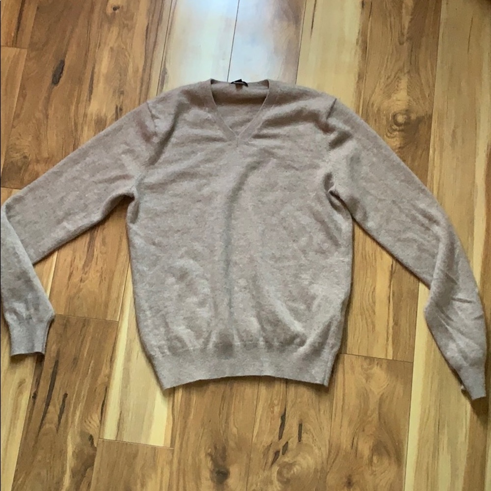 NWOT cashmere v neck